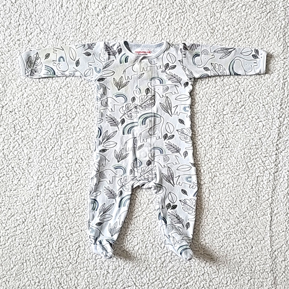 Magnetic Me onesie 3-6M